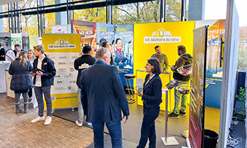 Messestand der Bahnen in NRW