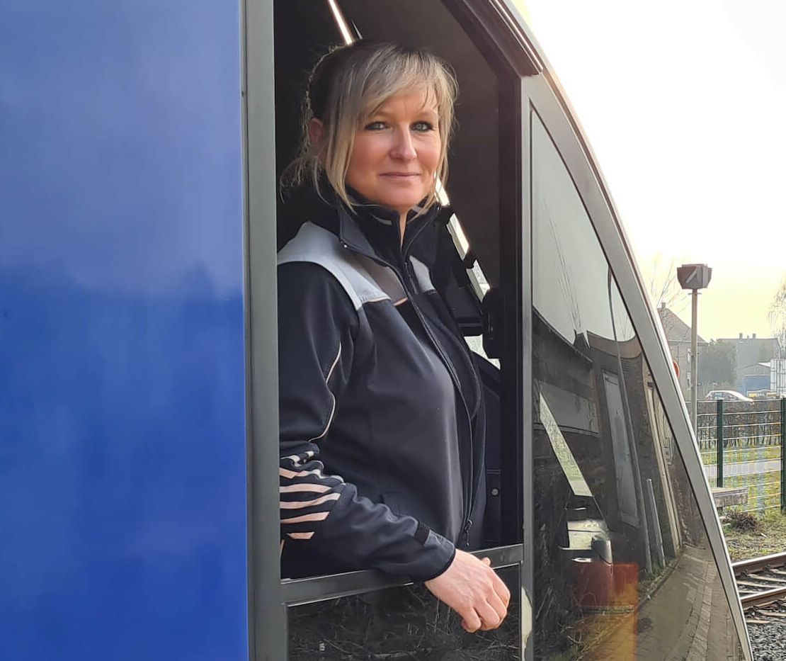 Portrait von Karin Degen, Lokführerin bei der NordWestBahn