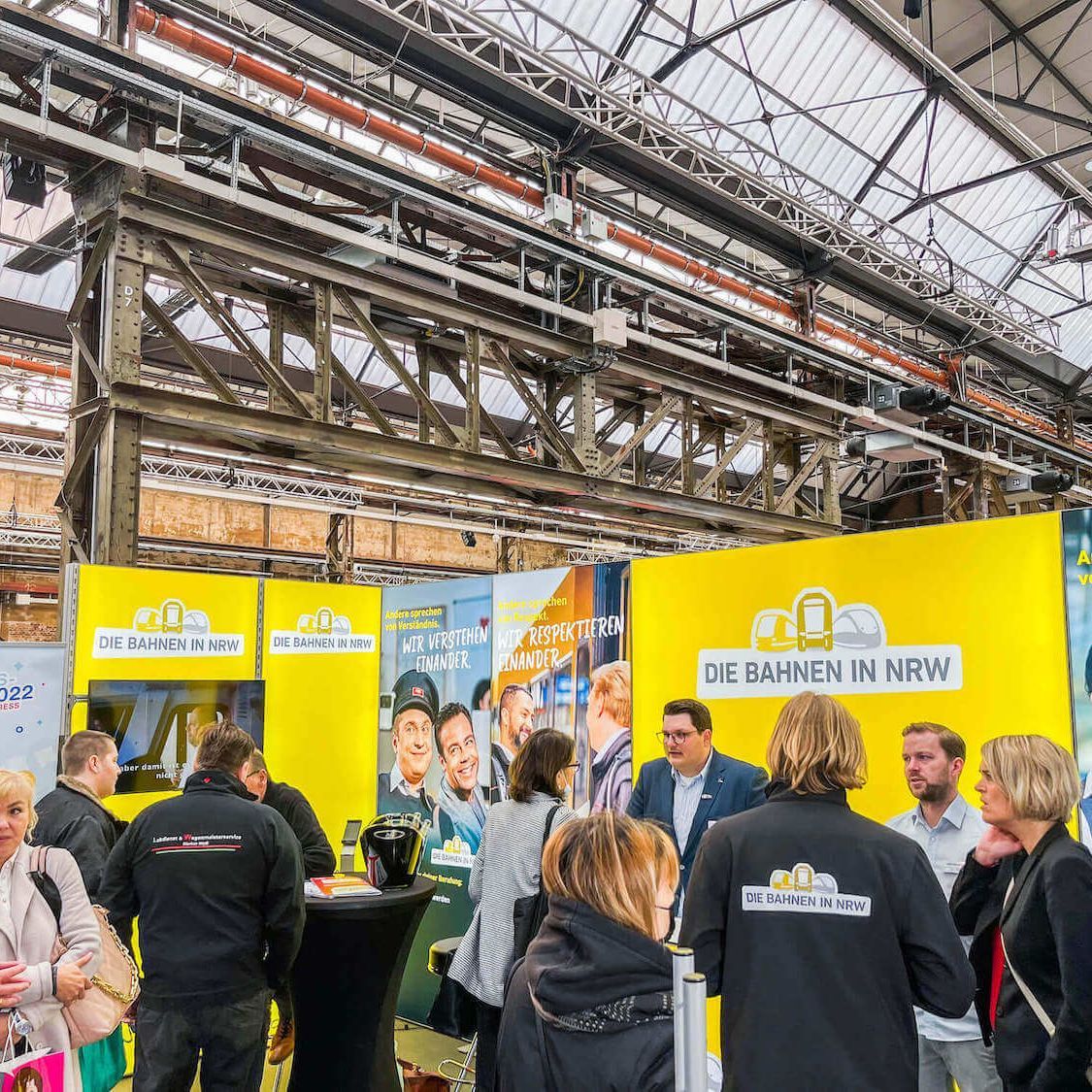Messestand der Bahnen in NRW